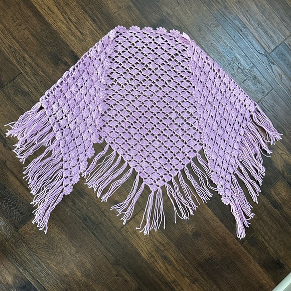 Pink Mauve Crochet Shawl handmade 36” each side 6” fringe - Picture 13 of 14